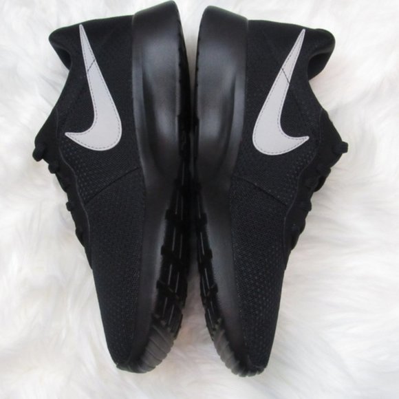 Custom Crystal Nike Tanjun Black Blinged Sneakers - Picture 3 of 9